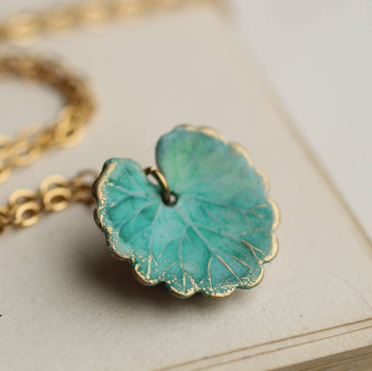 Turquoise Leaf Necklace Matte / 18"
