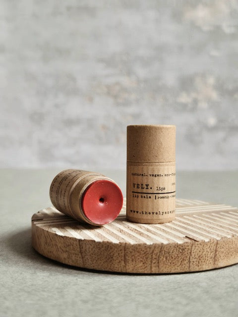 Mini lip balm Enriched with rosehip oil and rose geranium essential oil.Tinted with natural mineral mica, it adds a delicate dark-red hue when applied. Vegan friendly  in a cardboard push up tube.